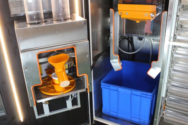 Orange Pomegranate Juicer Vending Machine-1
